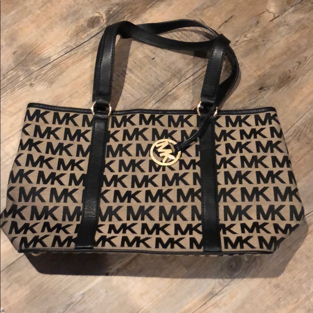 Michael Kors bag